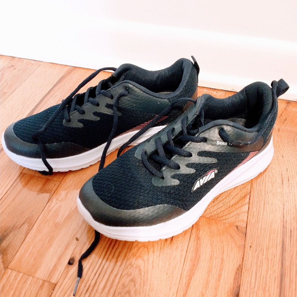 AVIA workout gym shoes
